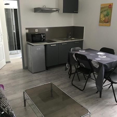 F2 Du Gatinais Apartamento Pithiviers Exterior foto