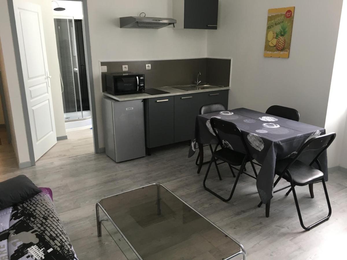 F2 Du Gatinais Apartamento Pithiviers Exterior foto