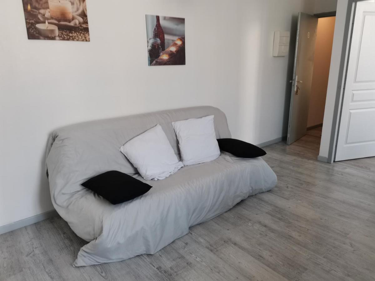 F2 Du Gatinais Apartamento Pithiviers Quarto foto